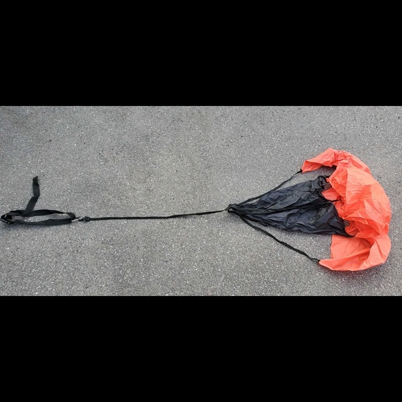 Running Parachute Umbrella - Picture 2 of 5